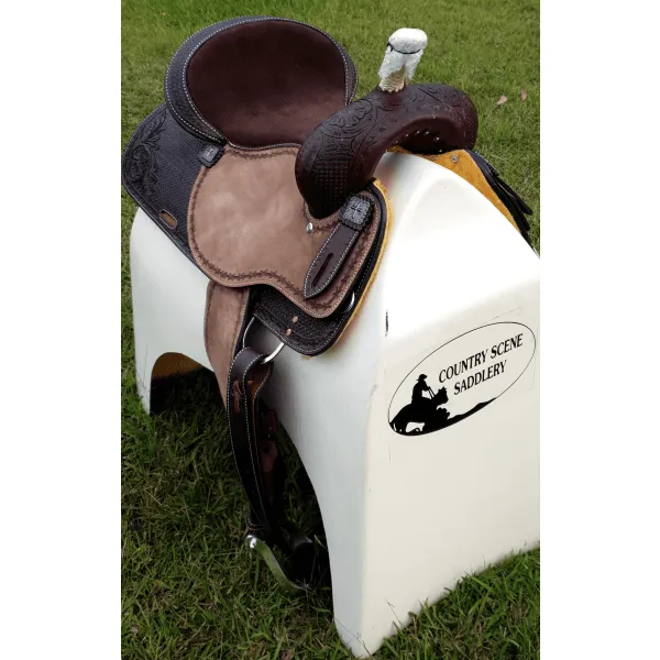 15", 16" Showman™ Argentina Cow Leather Barrel Style Saddle.