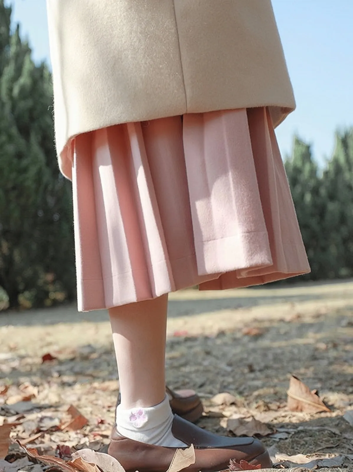 Pretty in Pink Wool Pleated Skirt