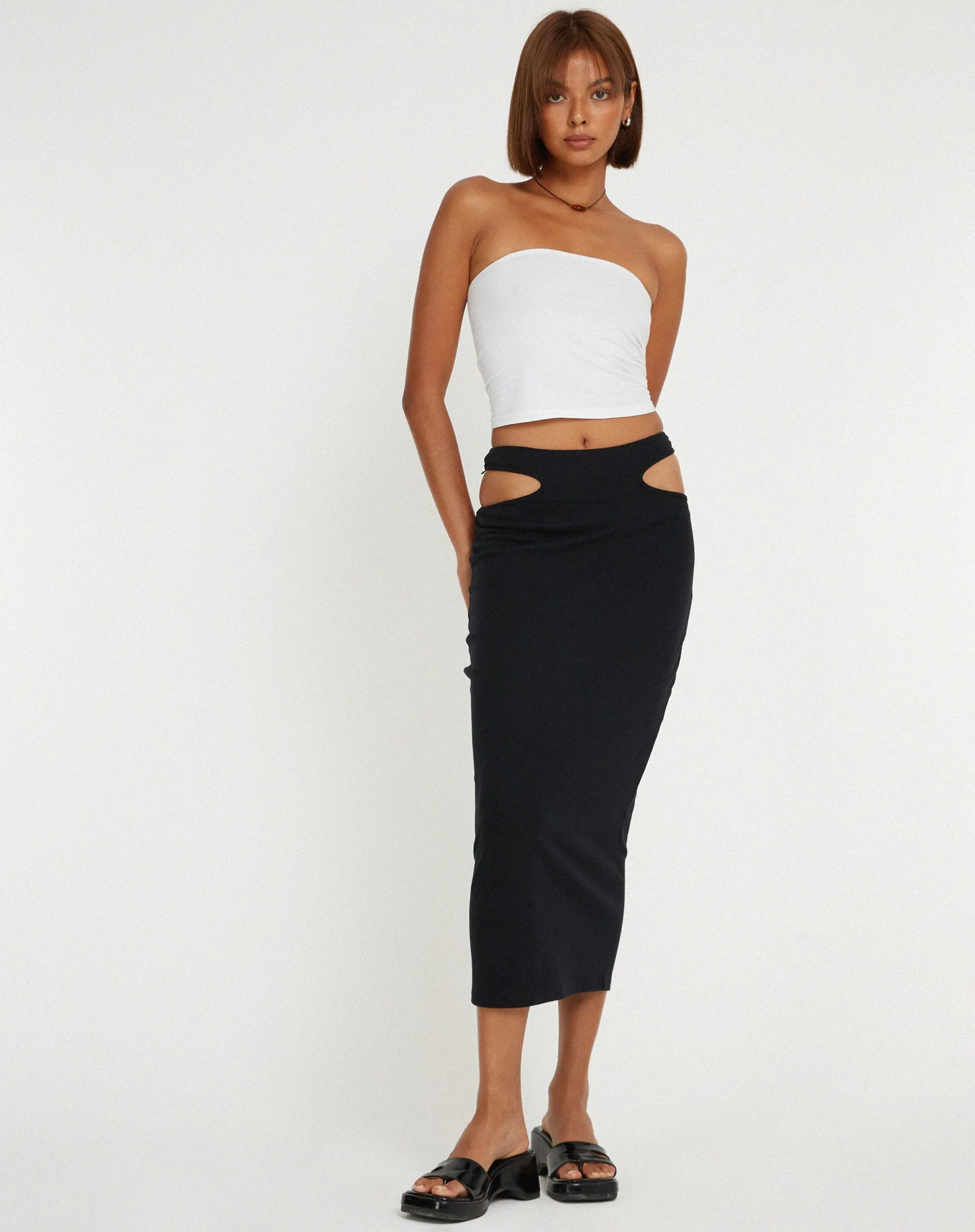 Steira Midi Skirt in Black